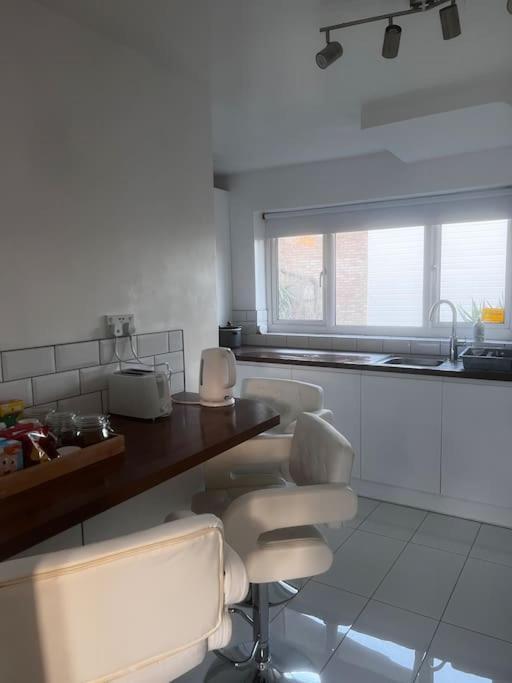 Home In Basildon, Essex المظهر الخارجي الصورة